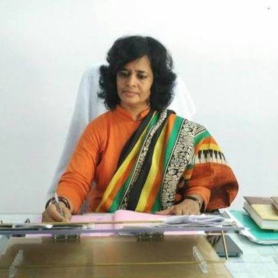 Smt. Madhu Yadav, Principal